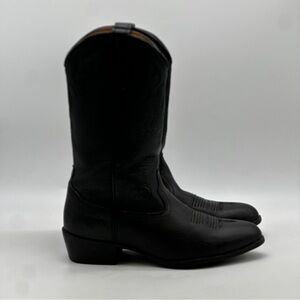 Ariat Stampede Boots. Size 11.5 in great condition. See pictures for details.